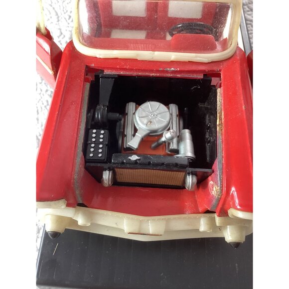 Maisto 1957 Chevy Bel Air Convertible Car*Automobile * Model* Red* Die Cast* - Picture 4 of 10